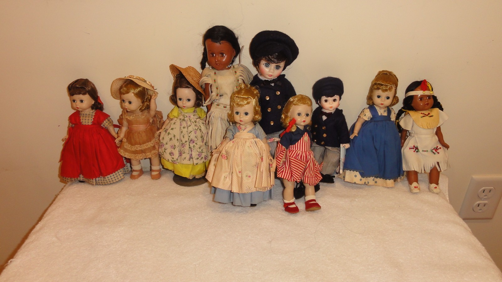 Madame Alexander Dolls Collection of (10 Total)  8 8\