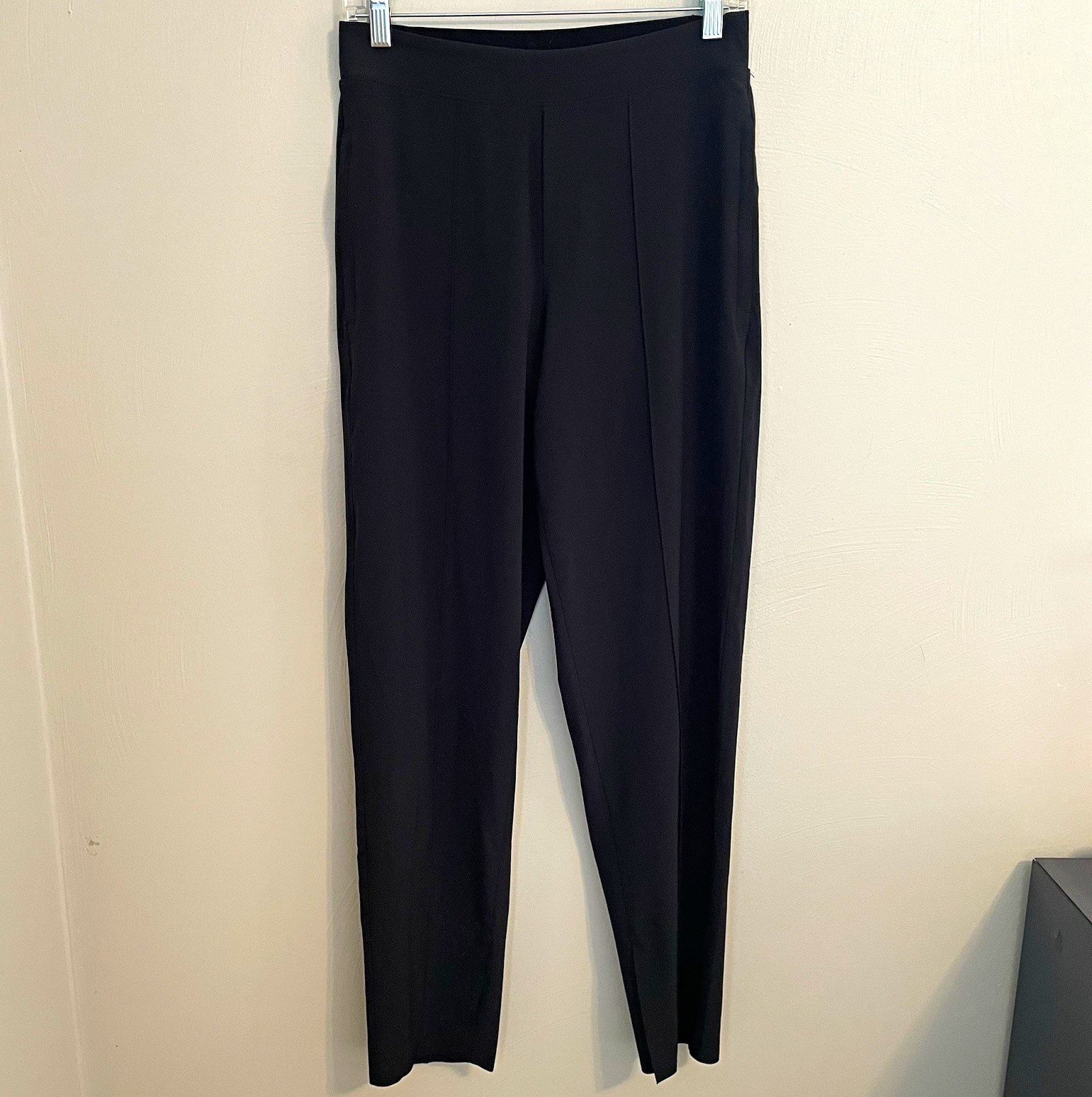 Athleta Black Pull On Ankle Casual Pants Women\'s Size 2 Zippers on pockets Athleta Black Pull On Ankle Casual Pants Women\'s Size 2 Zippers on pockets
