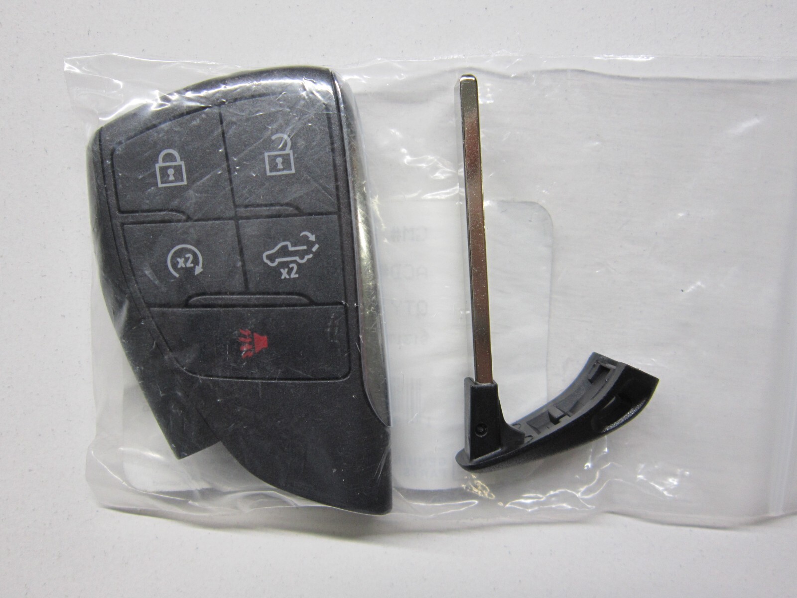 NEW OEM 2022-2026 GMC SIERRA 1500 KEYLESS REMOTE SMART KEY FOB 13560219 / 5 BT