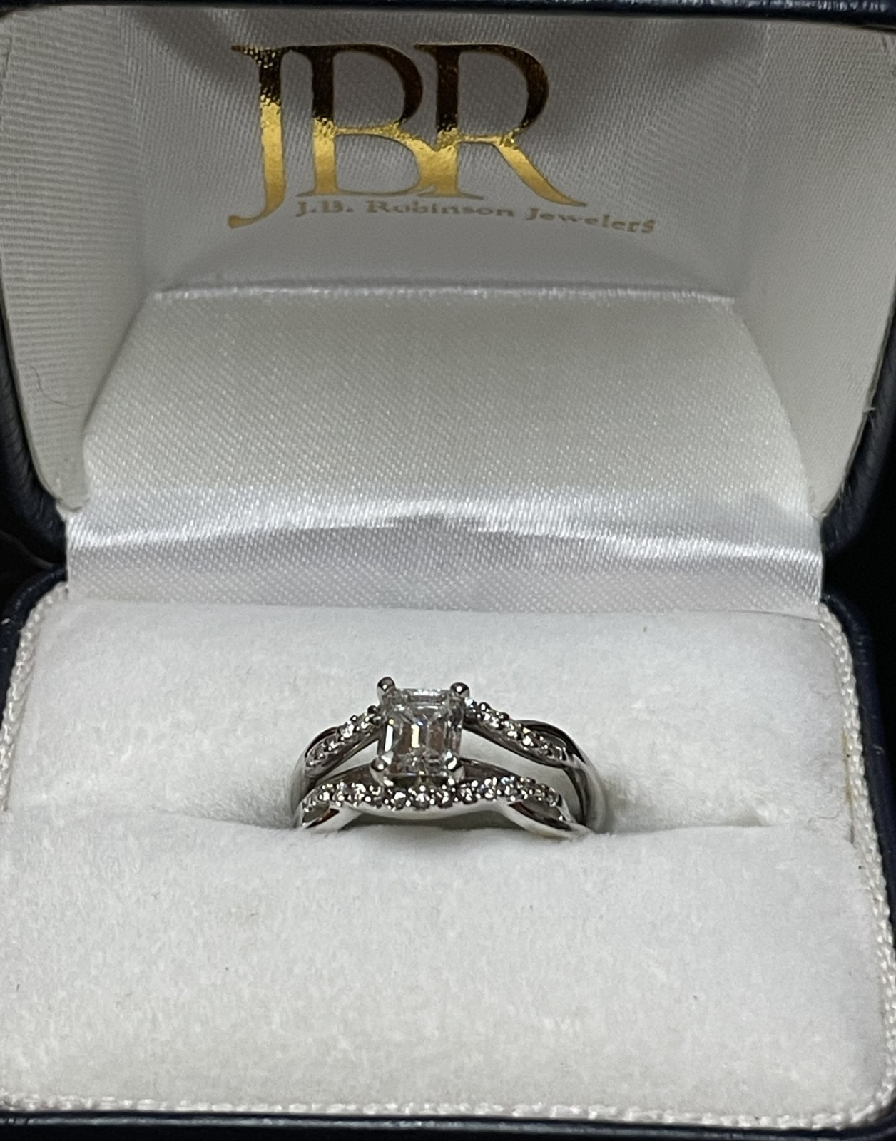 Elegant Platinum 3/4 Ct Emerald-cut Diamond Bridal Set; Perfect Valentine’s Gift