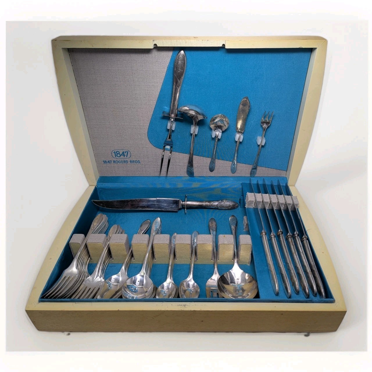 Vintage 1847 Rogers Bros DAFFODIL Silverplate Flatware Set 72 Pc + Blonde Box... Vintage 1847 Rogers Bros DAFFODIL Silverplate Flatware Set 72 Pc + Blonde Box...