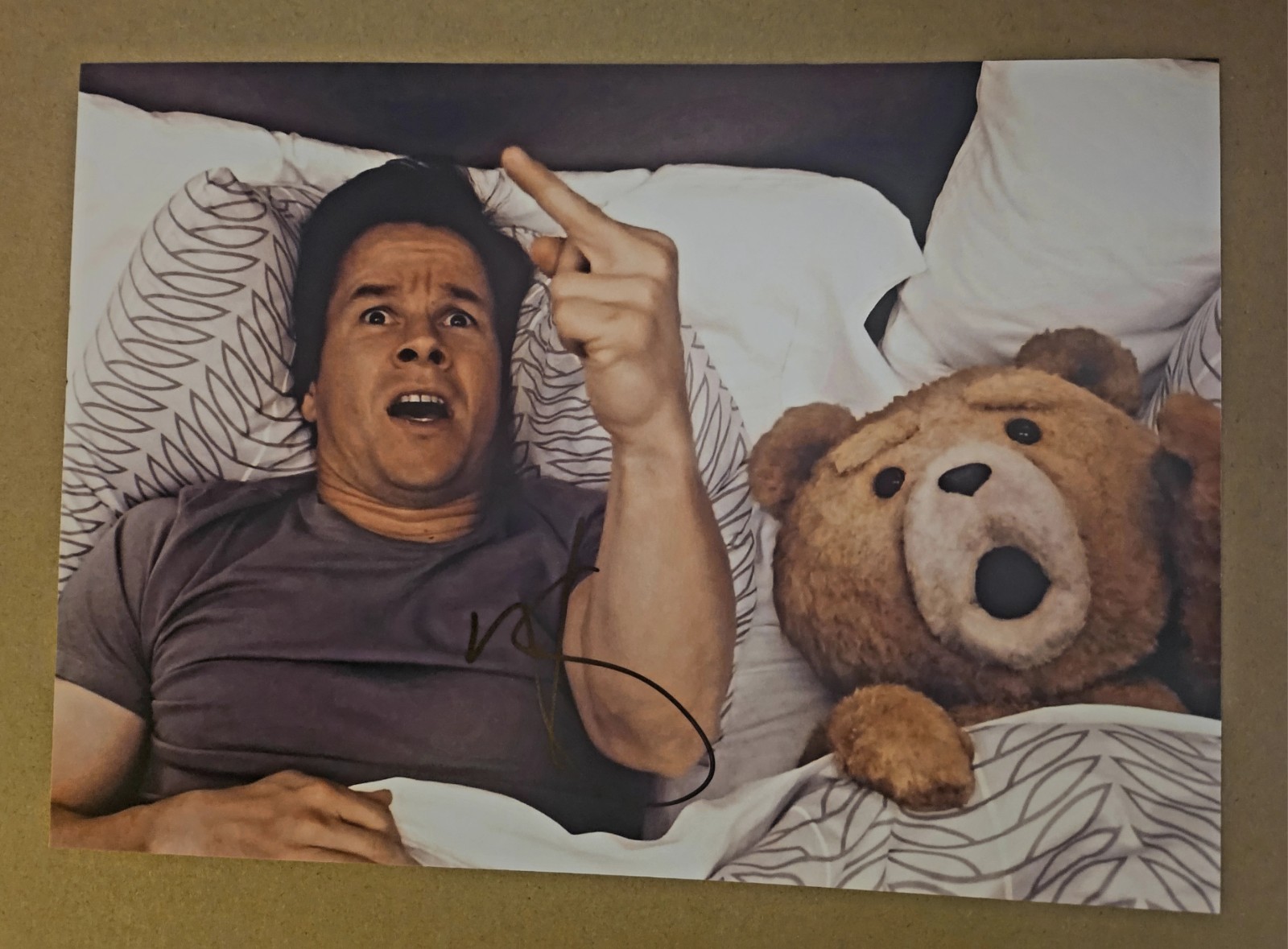 MARK WAHLBERG ORIGINAL AUTOGRAPH PHOTO W/COA 12\ MARK WAHLBERG ORIGINAL AUTOGRAPH PHOTO W/COA 12\