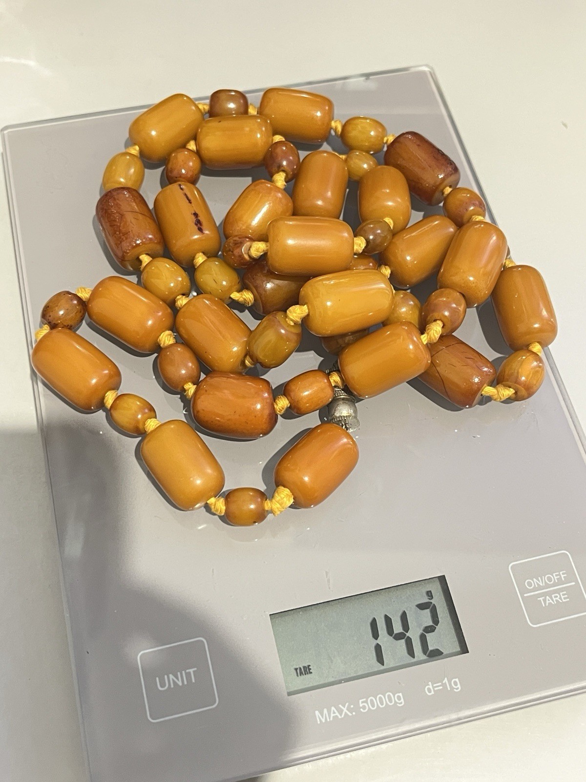 Graduated Vintage Butterscotch Amber bakelite Barrel Bead Necklace 142g 