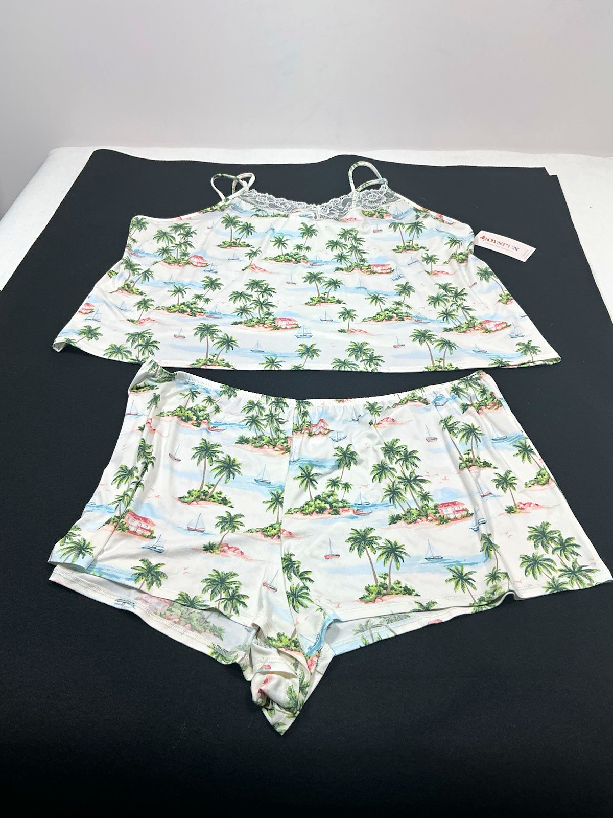 Joyspun Dreamy Soft Womens Plus 2x Tropical Cami & Shorts Pajama Set Lace Joyspun Dreamy Soft Womens Plus 2x Tropical Cami & Shorts Pajama Set Lace