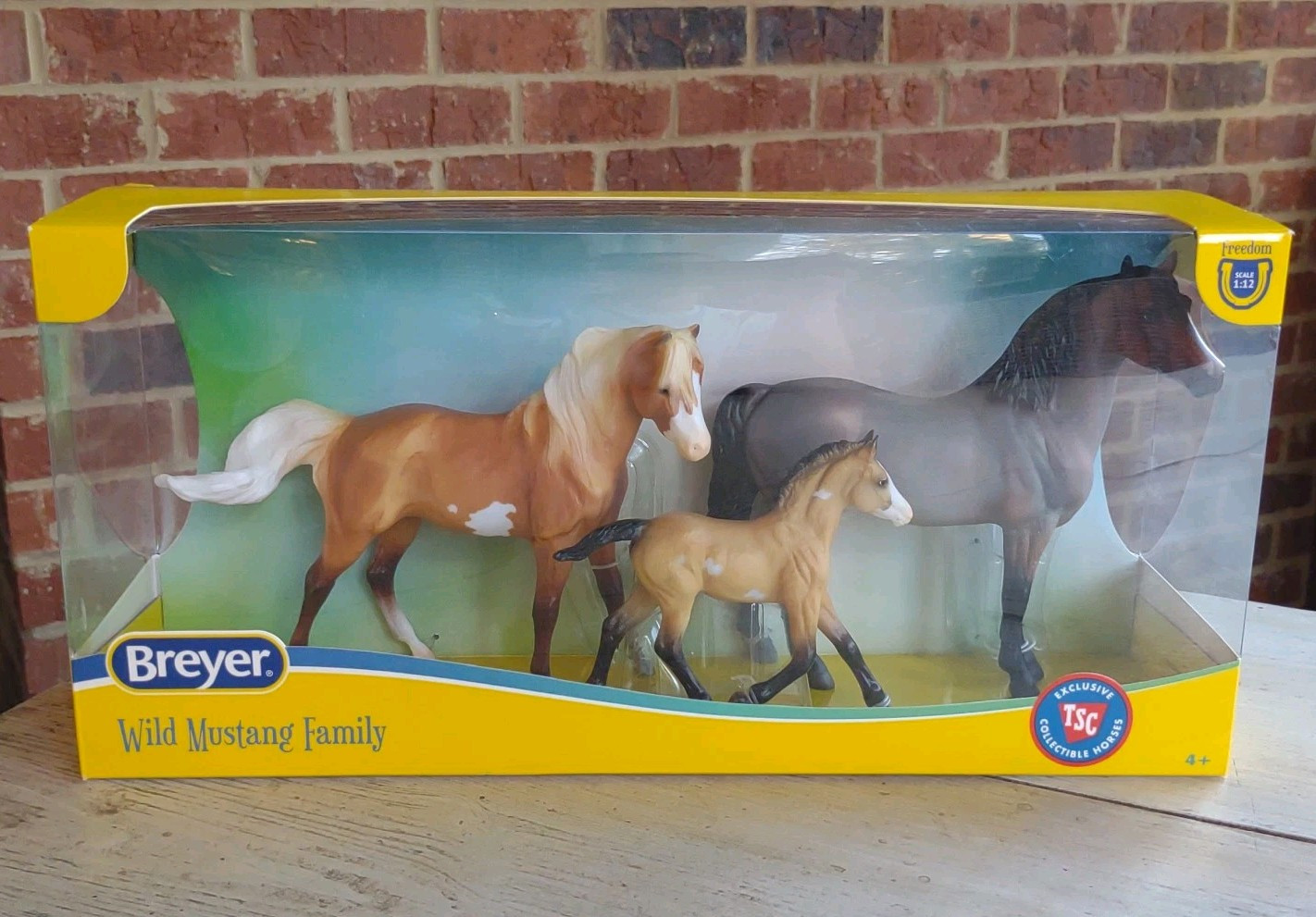 2024 BREYER Wild Mustang Family TSC EXCLUSIVE Model HORSE SET 1:12 NEW IN BOX