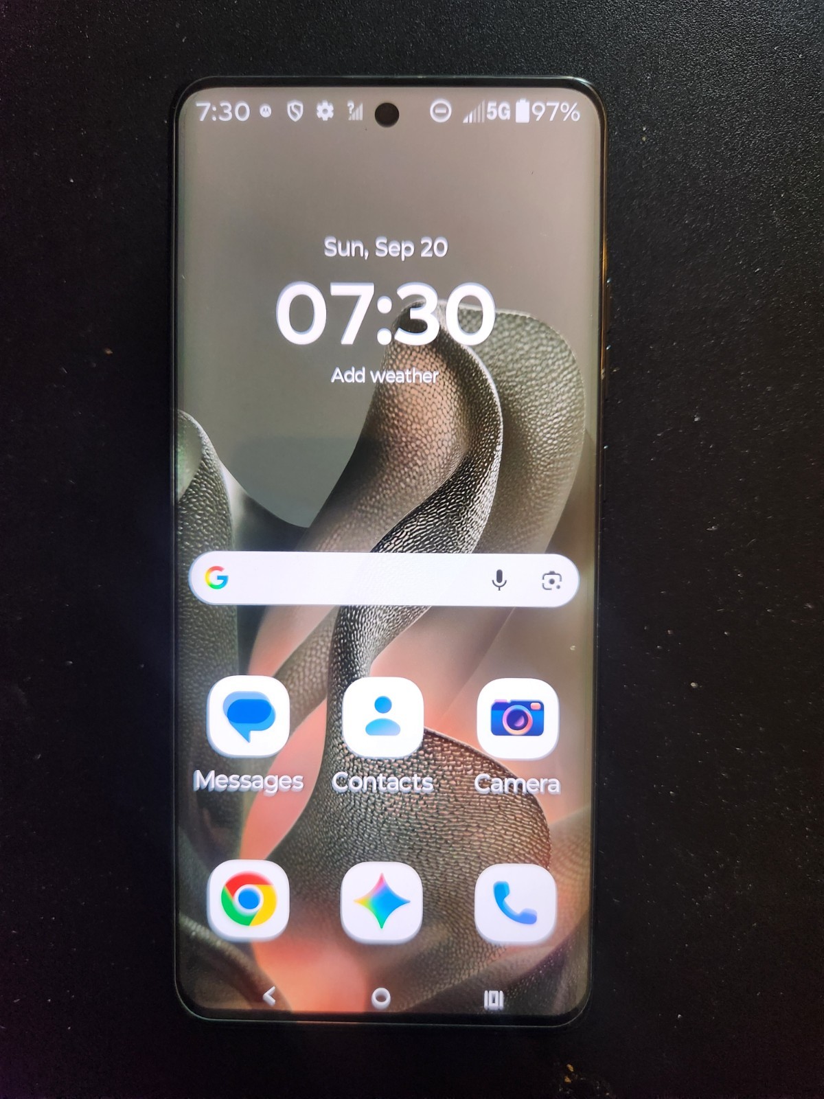 Motorola Moto Edge 2025 256GB XT2519 UNLOCKED 5G Deep Forest - OPEN BOX Motorola Moto Edge 2025 256GB XT2519 UNLOCKED 5G Deep Forest - OPEN BOX
