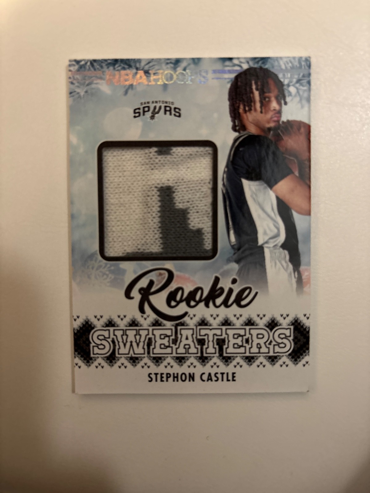 A Stephon castle rookie sweater card 2024-2025 no damage A Stephon castle rookie sweater card 2024-2025 no damage