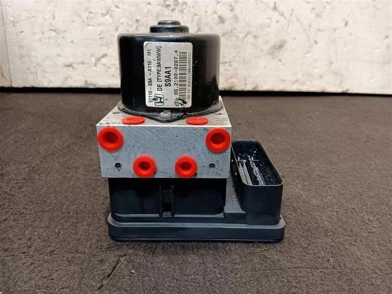 2005-2006 Honda CR-V 2.4L ABS Anti-Lock Brake Pump Modulator VSA Assembly OEM