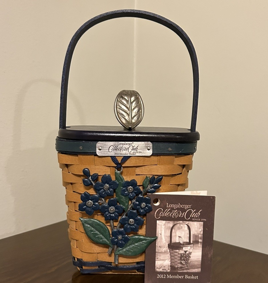 2012 Longaberger Collectors Club Forget-Me-Not Member Basket With Lid & Tie-on