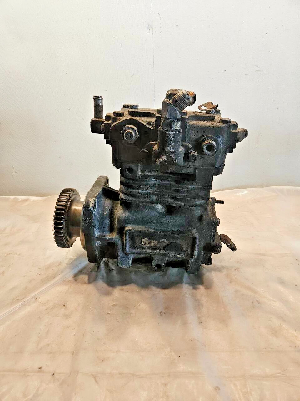 Caterpillar CAT C12 Bendix Air Brake Compressor 5004613 Tu-Flo 550 OEM 128-0420