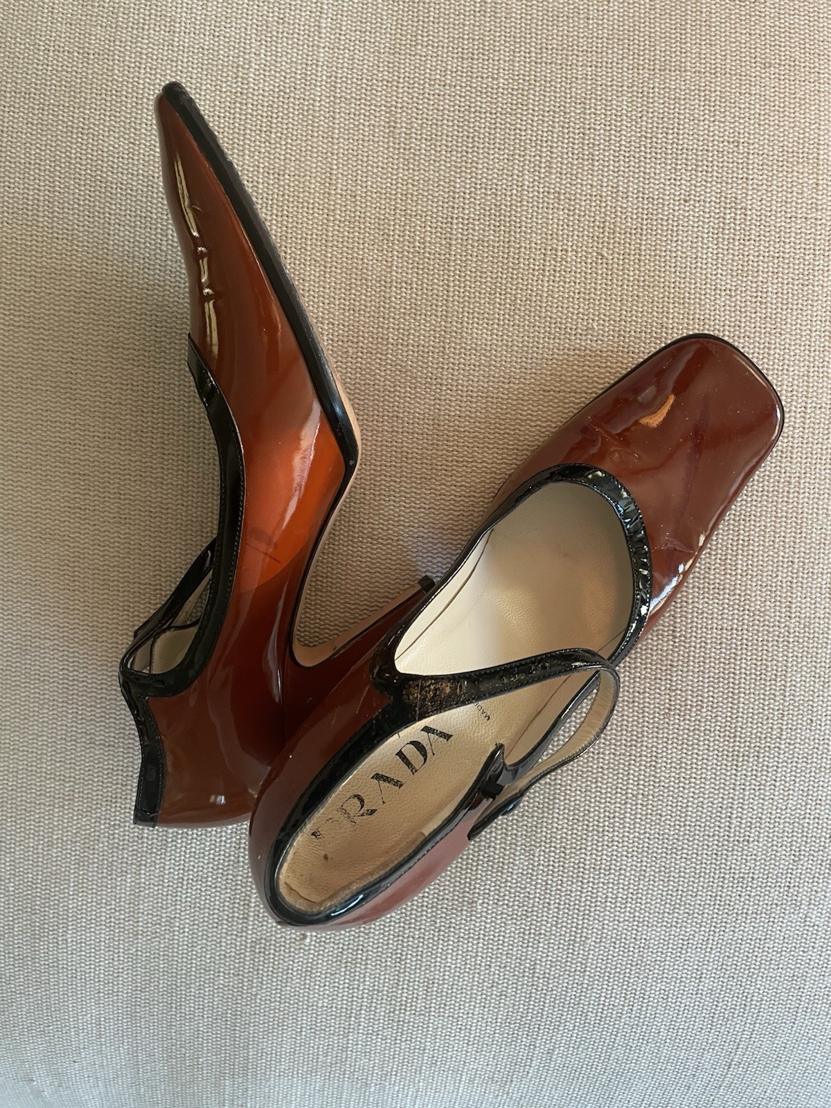 VTG PRADA 1990 Mary Jane Burnt Orange/Brown Patent Leather Heels