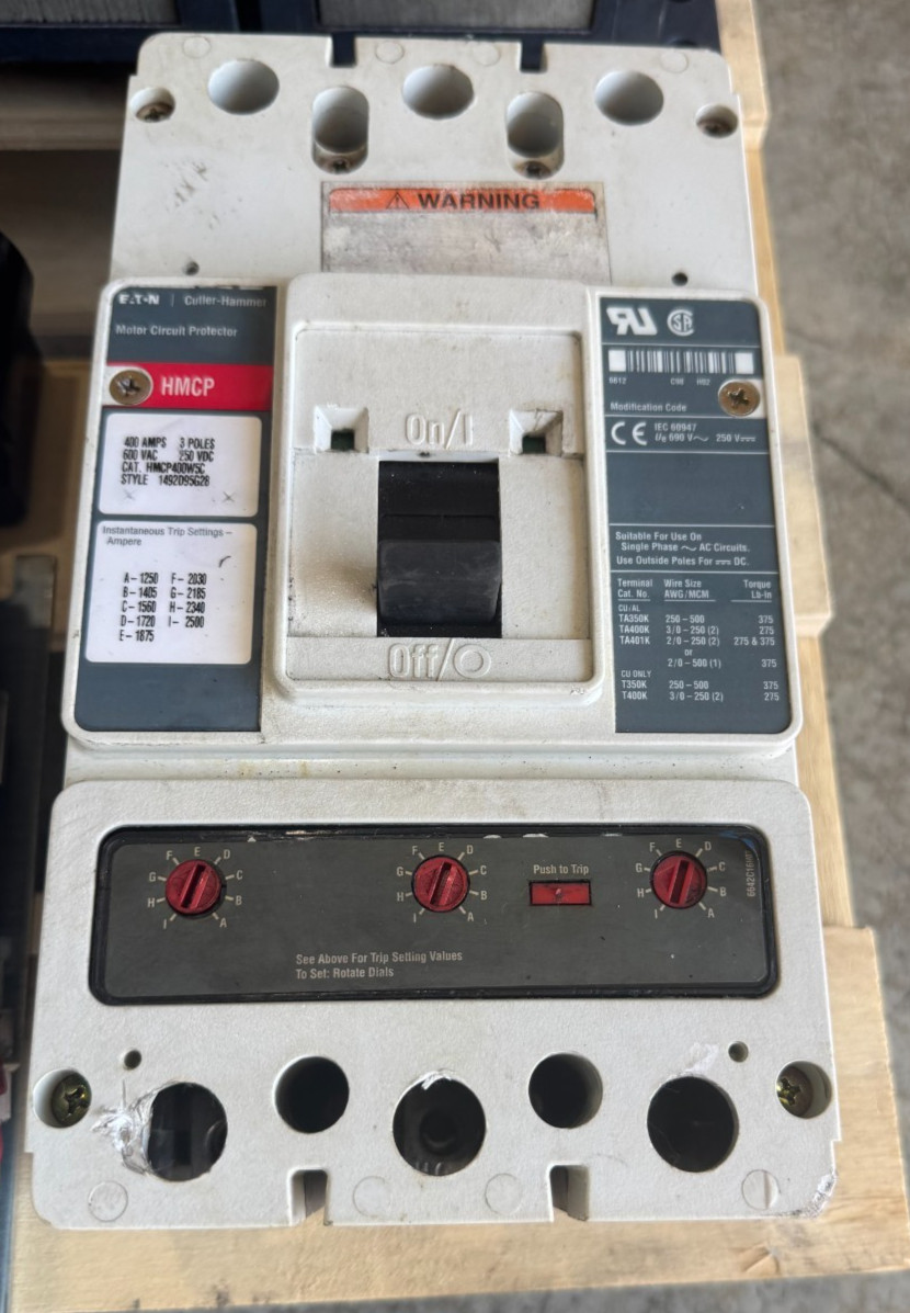 USED CUTLER-HAMMER 3-POLE 400AMP CIRCUIT BREAKER HMCP400W5C
