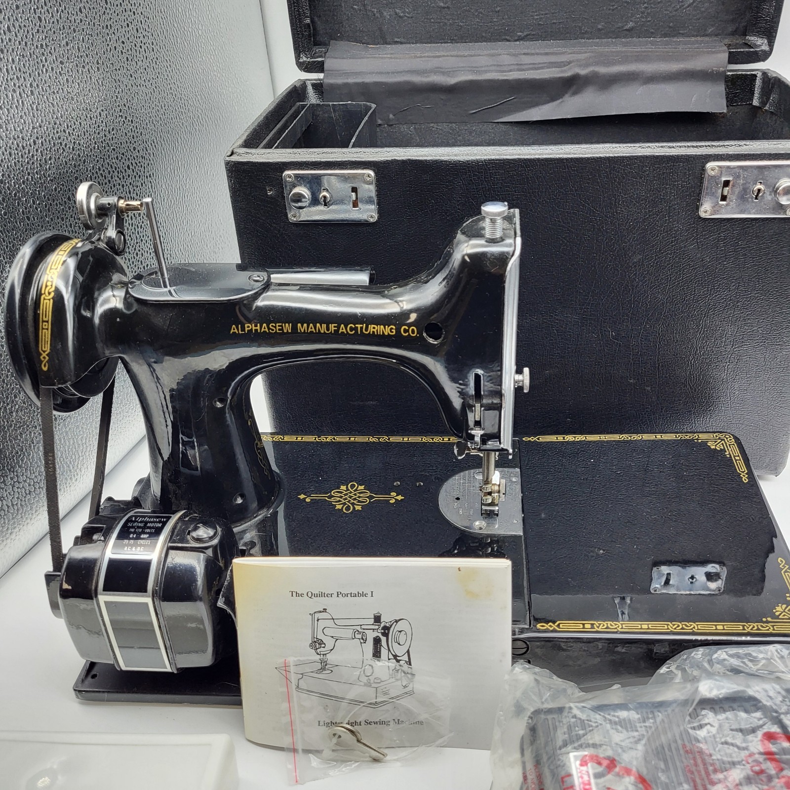 Vintage Alphasew Quilter The Portable 1 Sewing Machine With Case Vintage Alphasew Quilter The Portable 1 Sewing Machine With Case