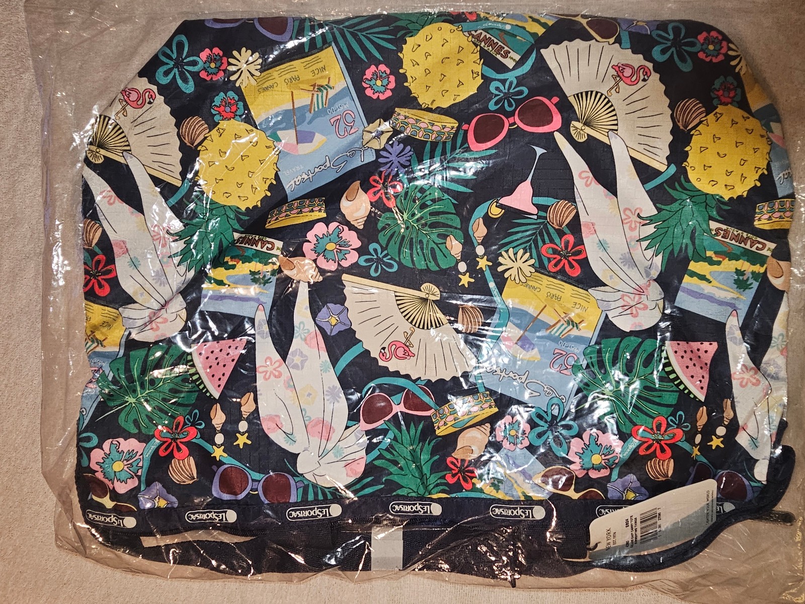 NWT LeSPORTSAC DELUXE EASY CARRY TOTE -- BRAND NEW NWT LeSPORTSAC DELUXE EASY CARRY TOTE -- BRAND NEW