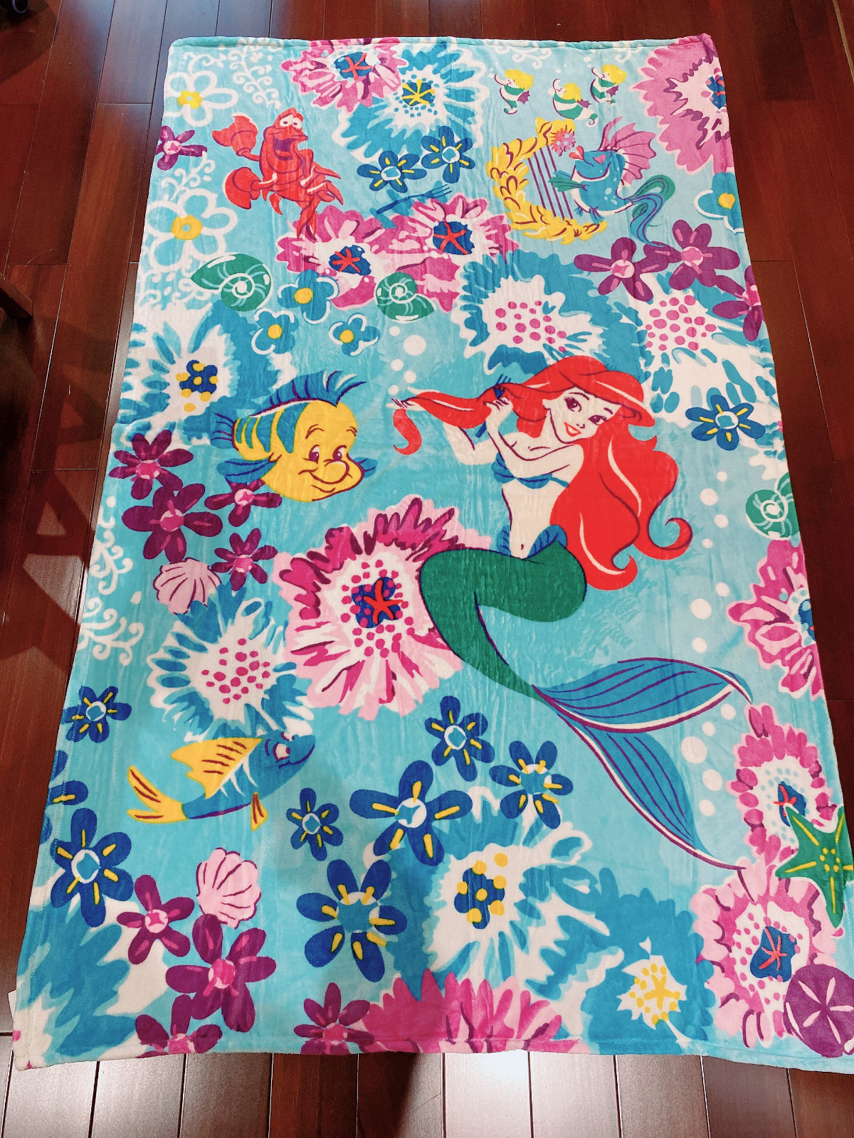 NWOT Vera Bradley Disney The Little Mermaid Ariel Floral Plush Throw Blanket SOF