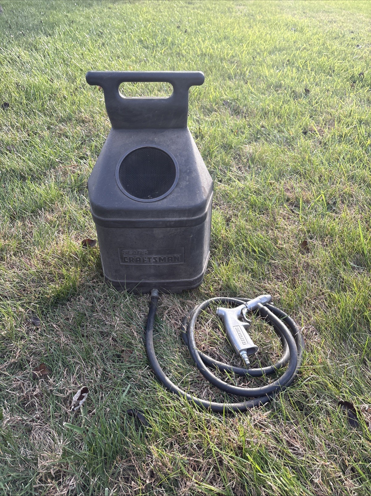 Vintage Sears Craftsman Portable Sandblaster (30lb Hopper) Sand Not Included Vintage Sears Craftsman Portable Sandblaster (30lb Hopper) Sand Not Included