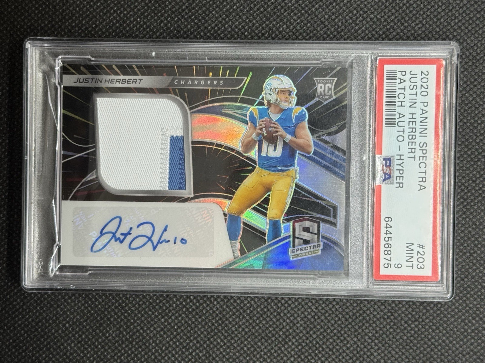 2020 Panini Spectra Justin Herbert Hyper RPA /75 (RC) 2020 Panini Spectra Justin Herbert Hyper RPA /75 (RC)