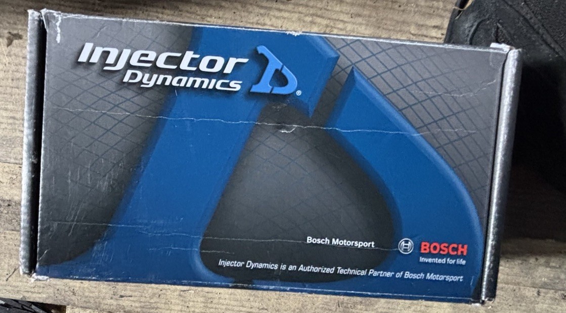 8 Pack Injector Dynamics ID1700-XDS Injectors for LS3 LS7 L76 L99 Motors