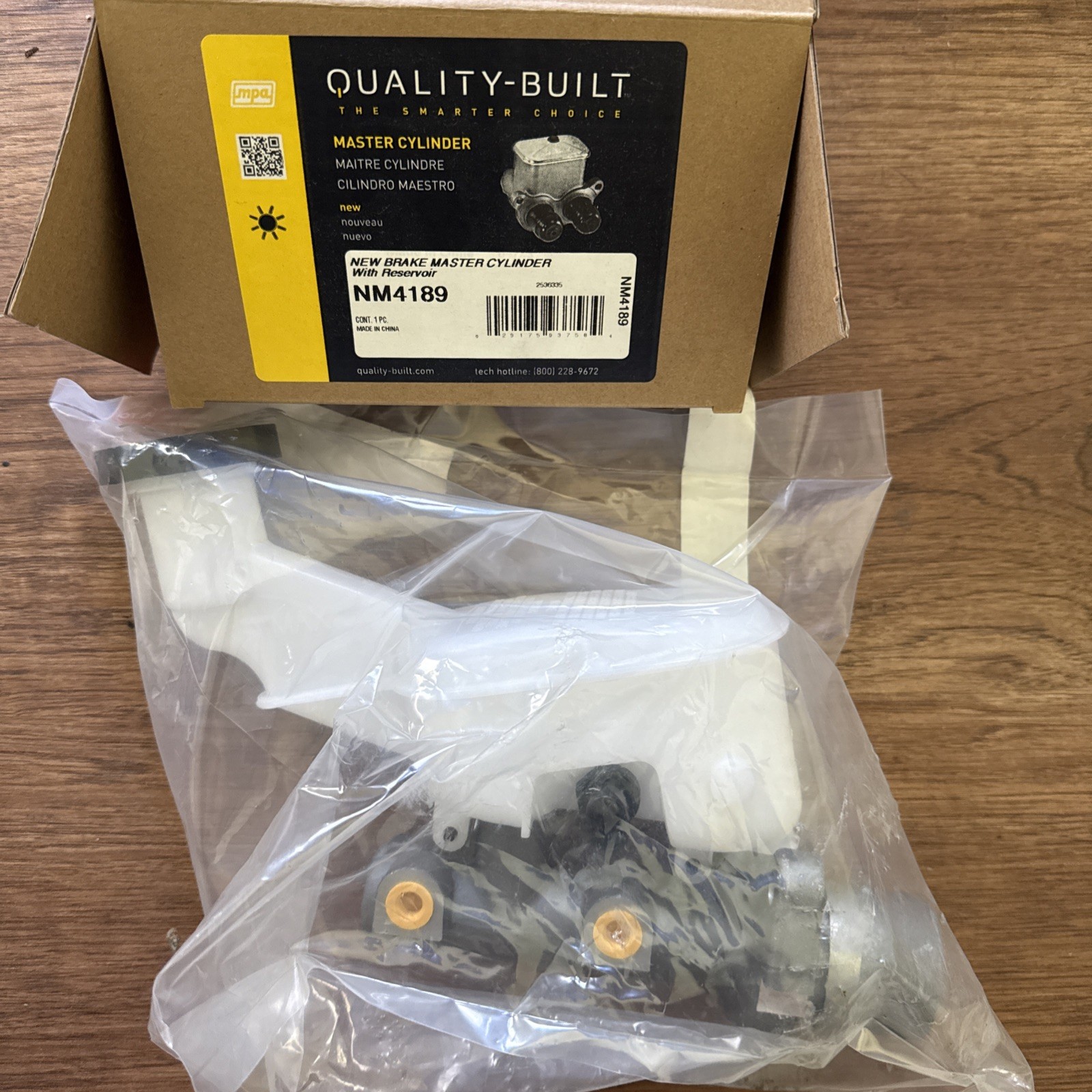 QUALITY-BUILT Brake Master Cylinder NM4189