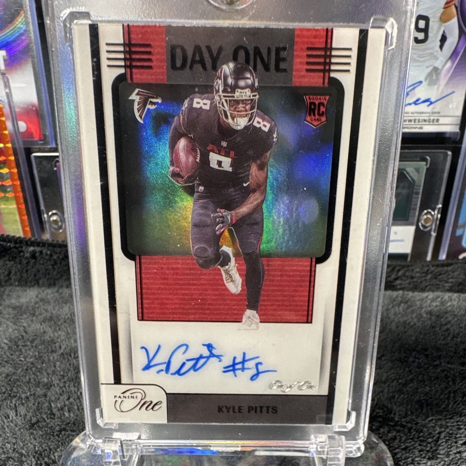 2021 Panini One Kyle Pitts Day One Rookie RC On Card Auto 1/1 One of One #107