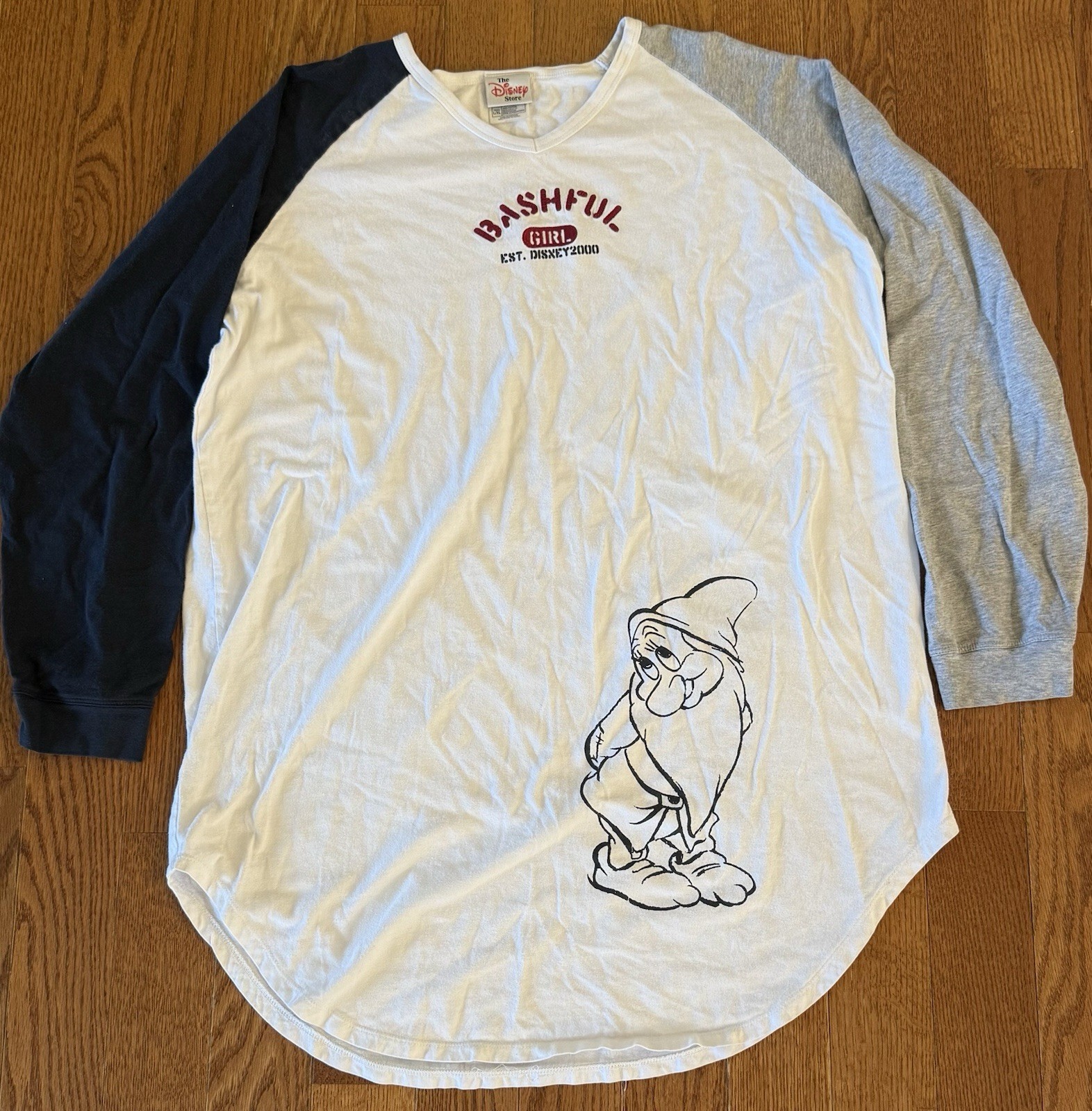 Vtg Walt Disney Store Bashful T-Shirt Gray Color Block Extra Long Women’s L/XL Vtg Walt Disney Store Bashful T-Shirt Gray Color Block Extra Long Women’s L/XL