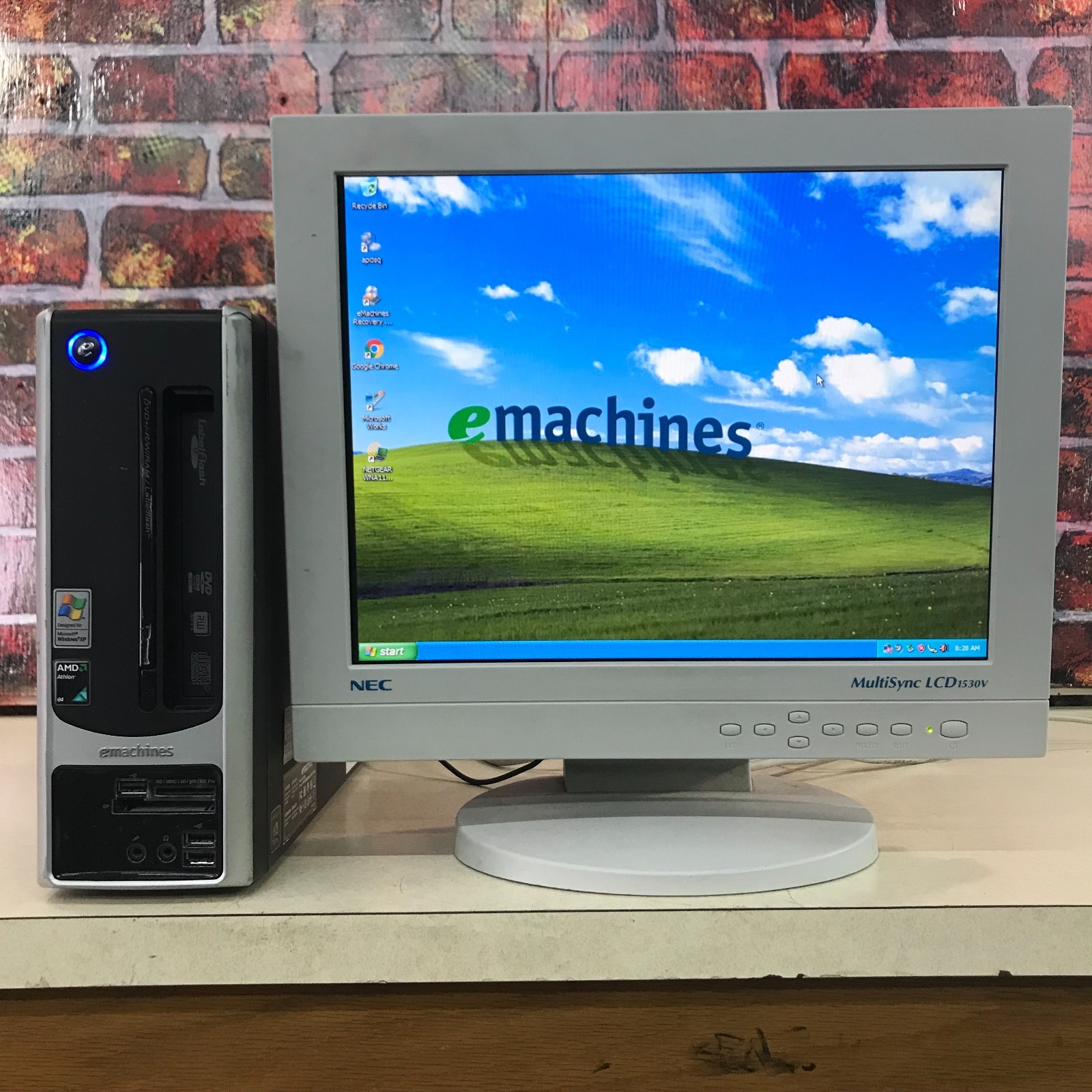eMachines SFF Desktop PC Retro Gaming AMD Athlon 1.61GHz 896MB RAM (Windows XP)