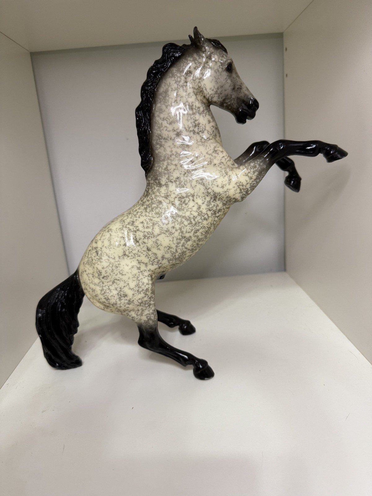 Breyer Vintage King Fighting Stallion Breyer Vintage King Fighting Stallion
