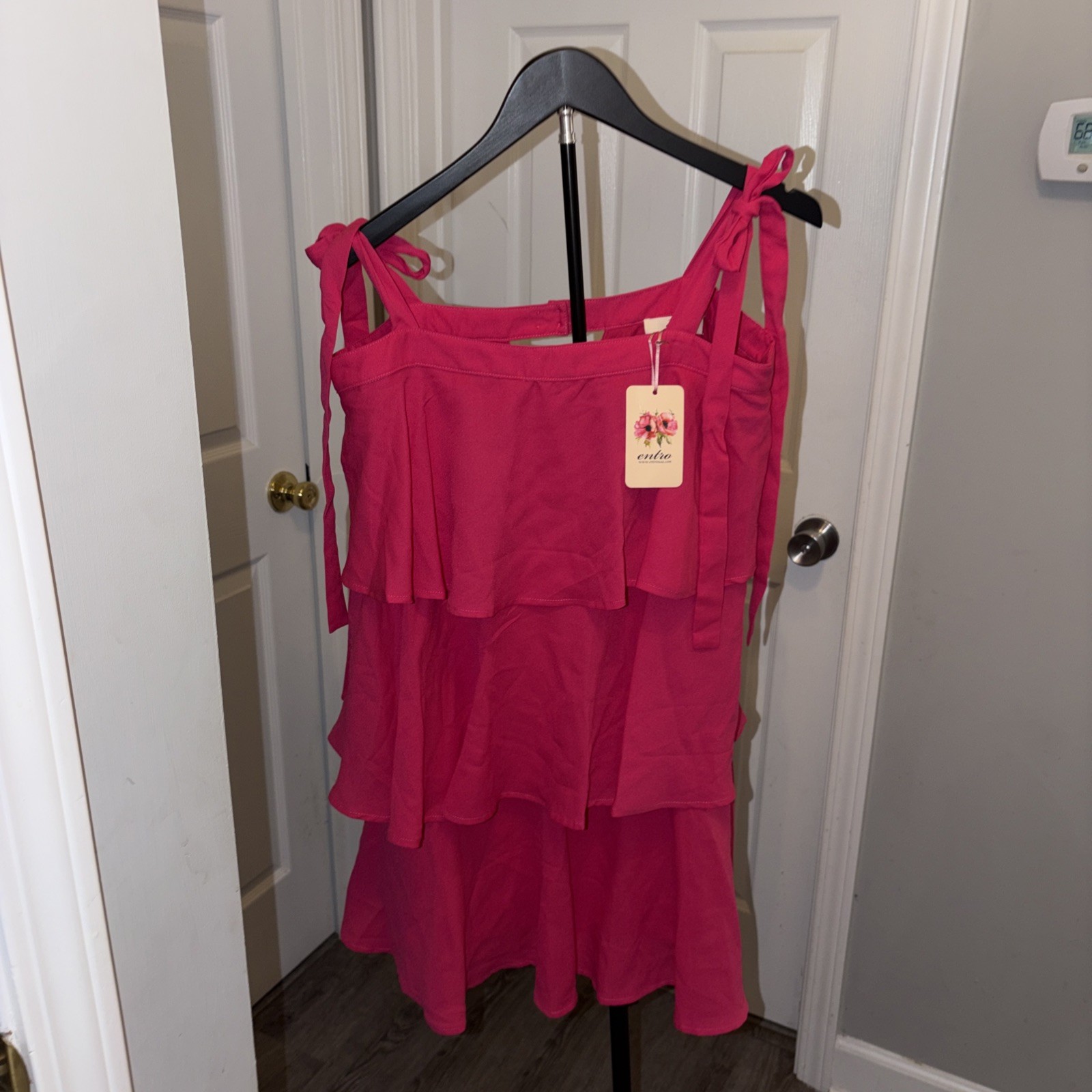 Entro Hot Pink Layered Tie Strap Mini Sundress Med NWT Barbiecore Flowy Festival Entro Hot Pink Layered Tie Strap Mini Sundress Med NWT Barbiecore Flowy Festival