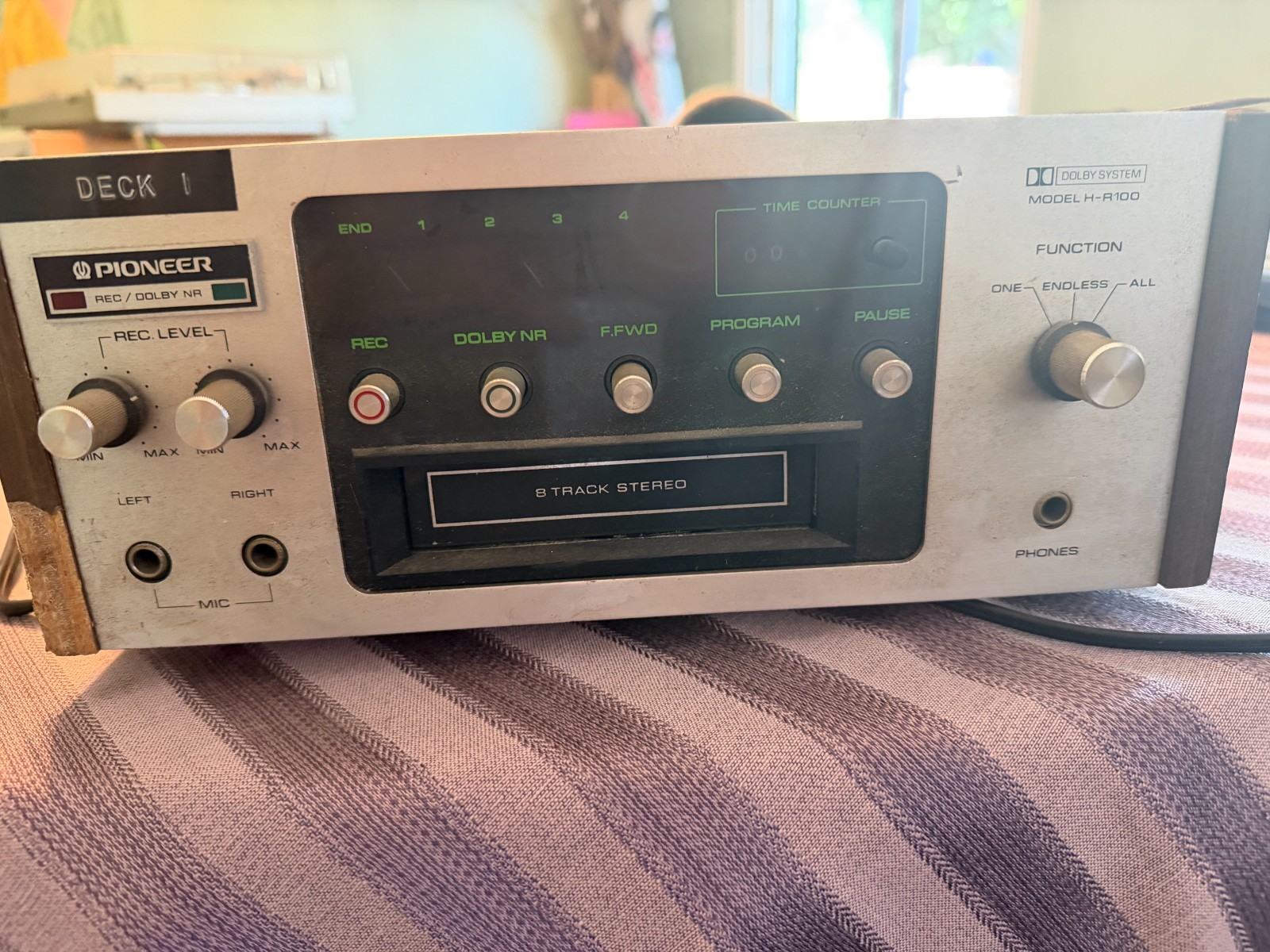 Vintage Pioneer H-R100 8 Track Tape Deck Recorder Player Dolby NR. Vintage Pioneer H-R100 8 Track Tape Deck Recorder Player Dolby NR.