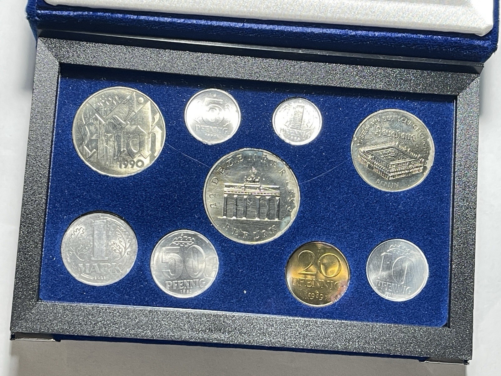 1989 Germany DDR Mint Uncirculated Set In Box Scarce -403- 1989 Germany DDR Mint Uncirculated Set In Box Scarce -403-