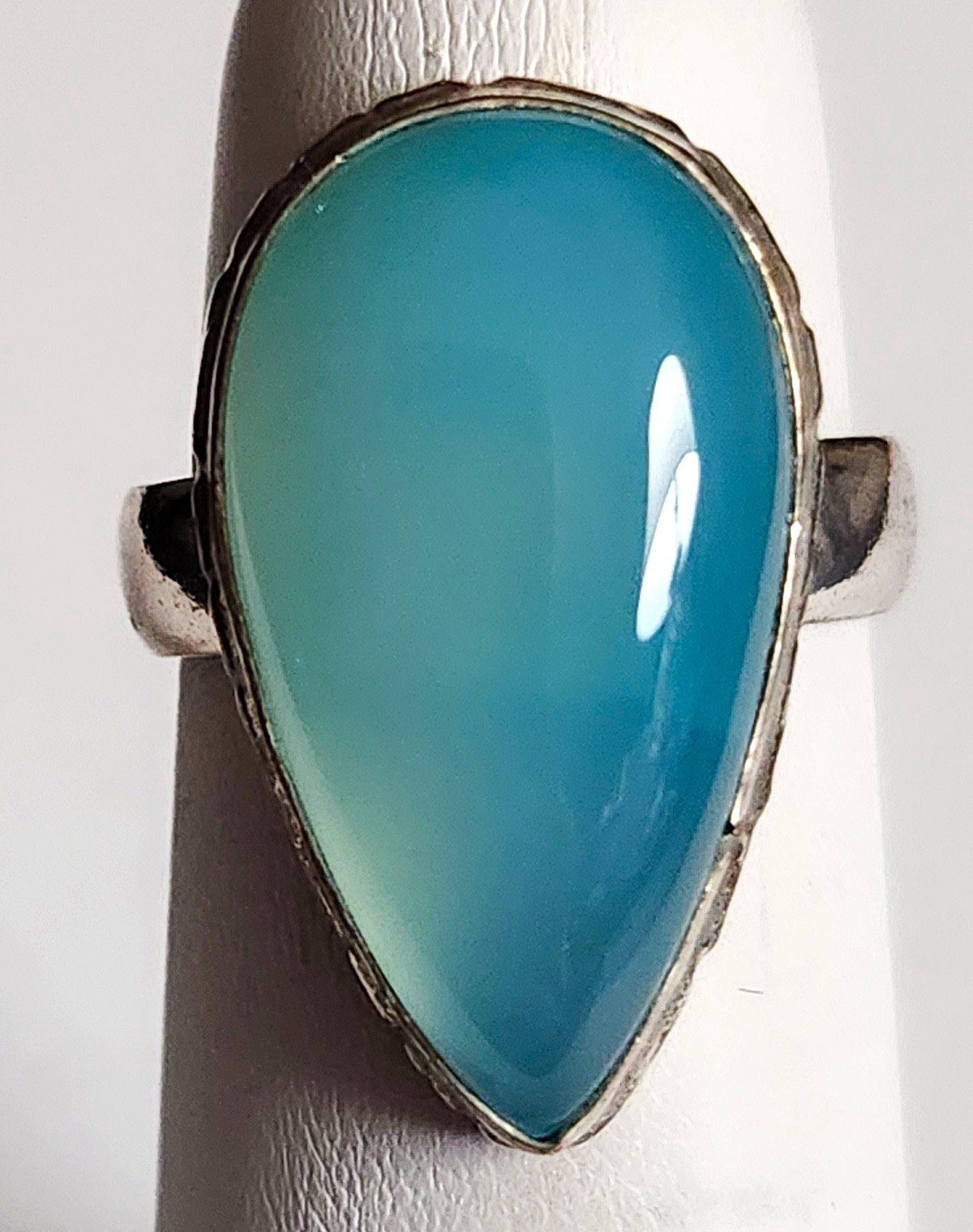 Silver Tone Teardrop Blue Cabochon Bezel Set Cocktail Ring, 1 Stone Metal
