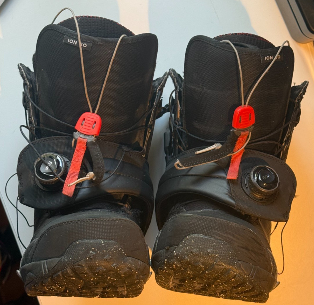 Burton Ion Step On Snowboard Boots Mens Size 9.5 Black Speedzone Boa Life Liner Burton Ion Step On Snowboard Boots Mens Size 9.5 Black Speedzone Boa Life Liner