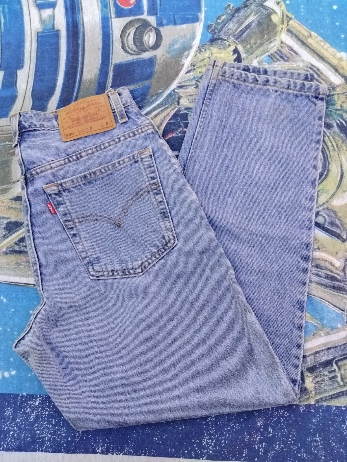 Vintage 1998 Levi’s 550 Relaxed Fit USA Denim Jeans 11 J. s Red Tab