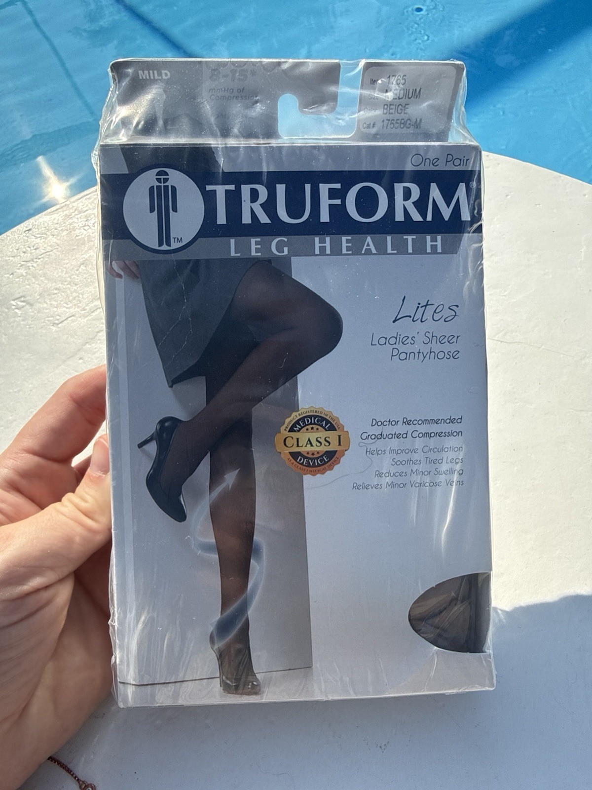 Truform Lites Ladies Sheer Compression Pantyhose 8-15 mmHg Medium Beige 1765