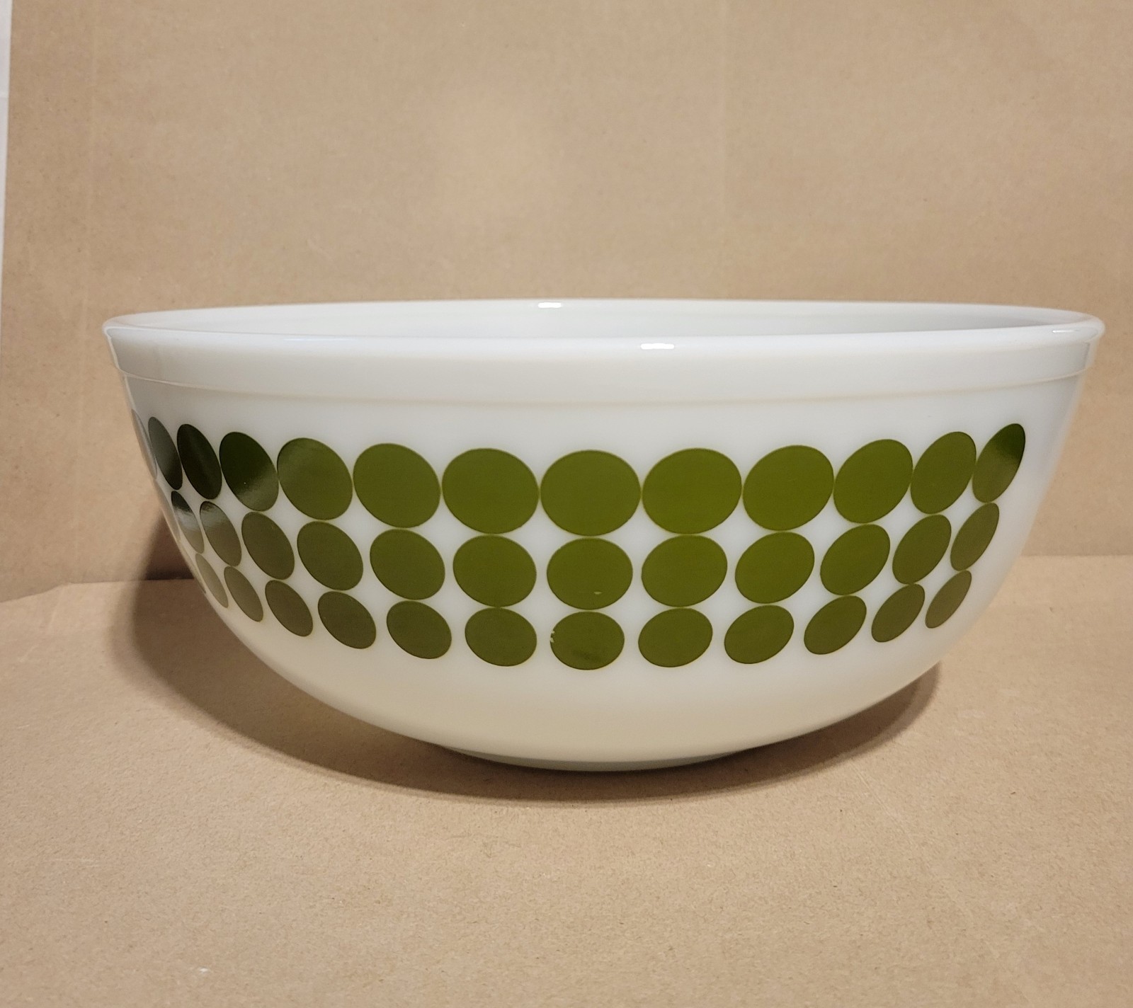 Vintage 1900\'s USA Pyrex #404 4 Qt Green Polka Dot Nesting Mixing Bowl NOSTALGIA