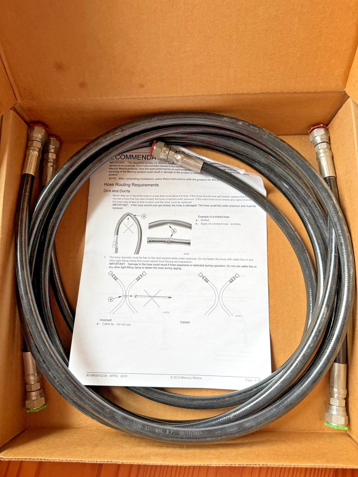 OEM Mercury Verado Hydraulic Steering Hose Kit 8M0167285 6 Ft New Open Box OEM Mercury Verado Hydraulic Steering Hose Kit 8M0167285 6 Ft New Open Box