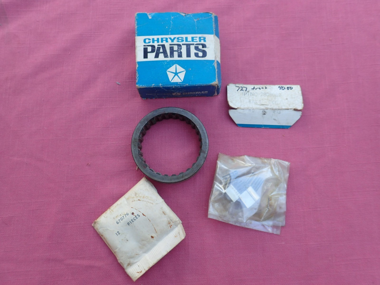 1962-65 Mopar 727 TorqueFlite overrunning clutch race roller, NOS 2808669