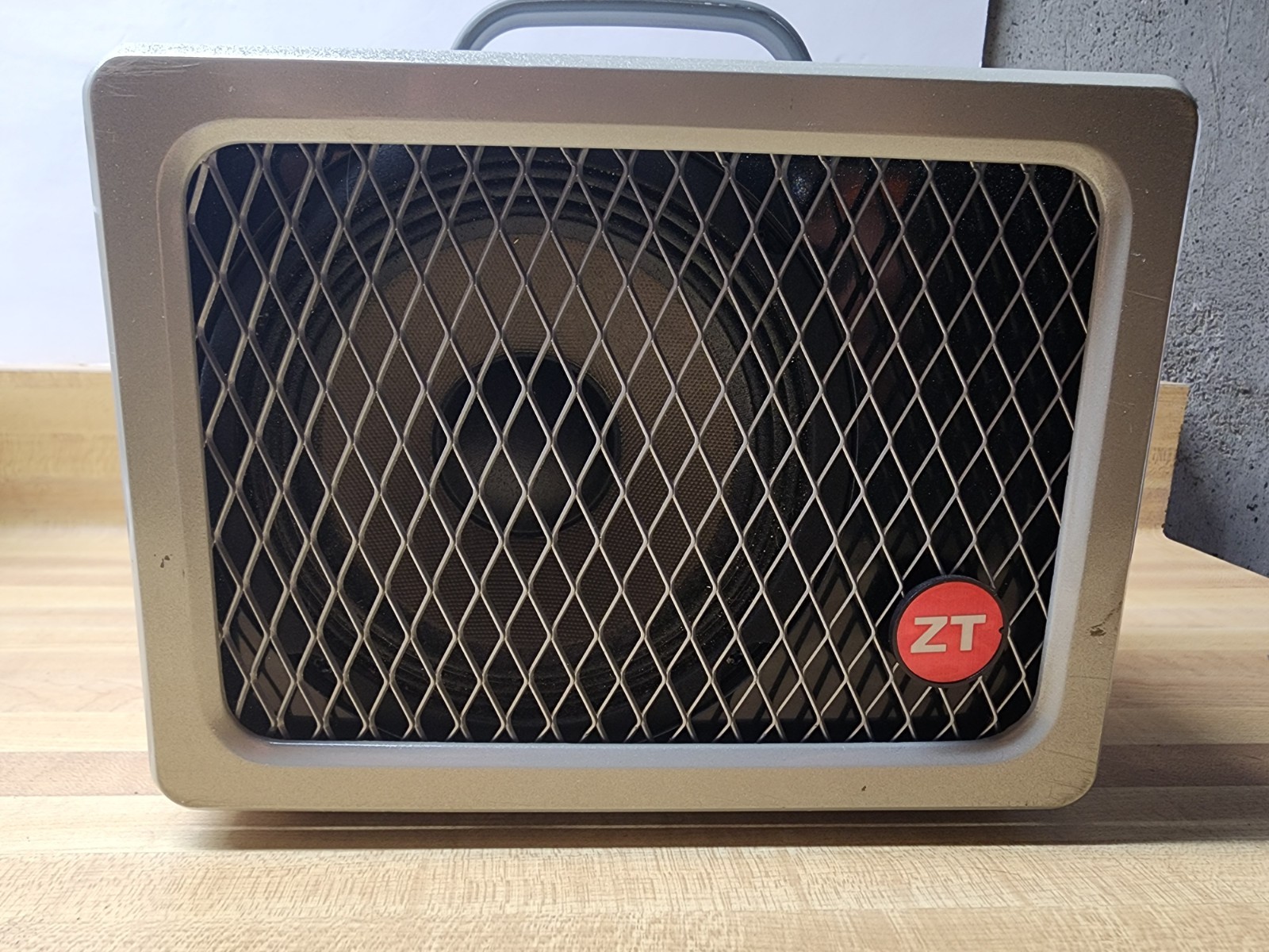 ZT Lunchbox LBG2 Compact Guitar Amplifier Amp 200W Portable Combo AS IS