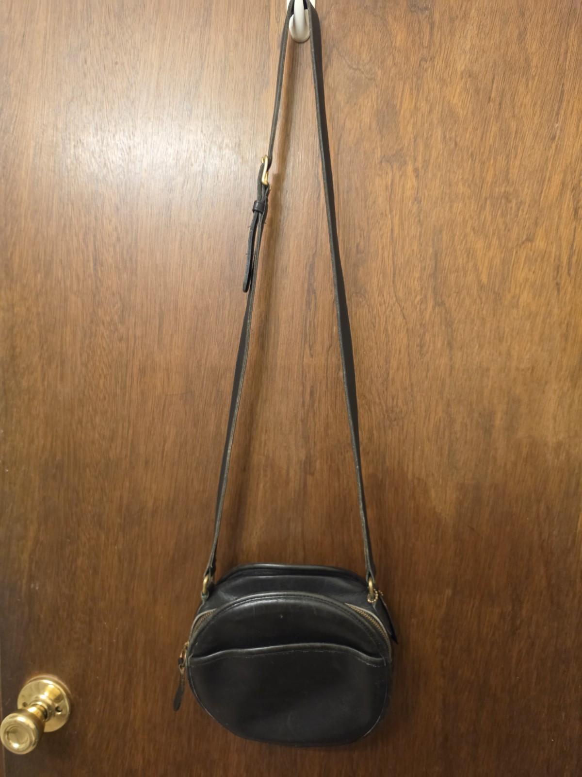 COACH Vintage 1990s Black Leather  Round Canteen Crossbody Bag