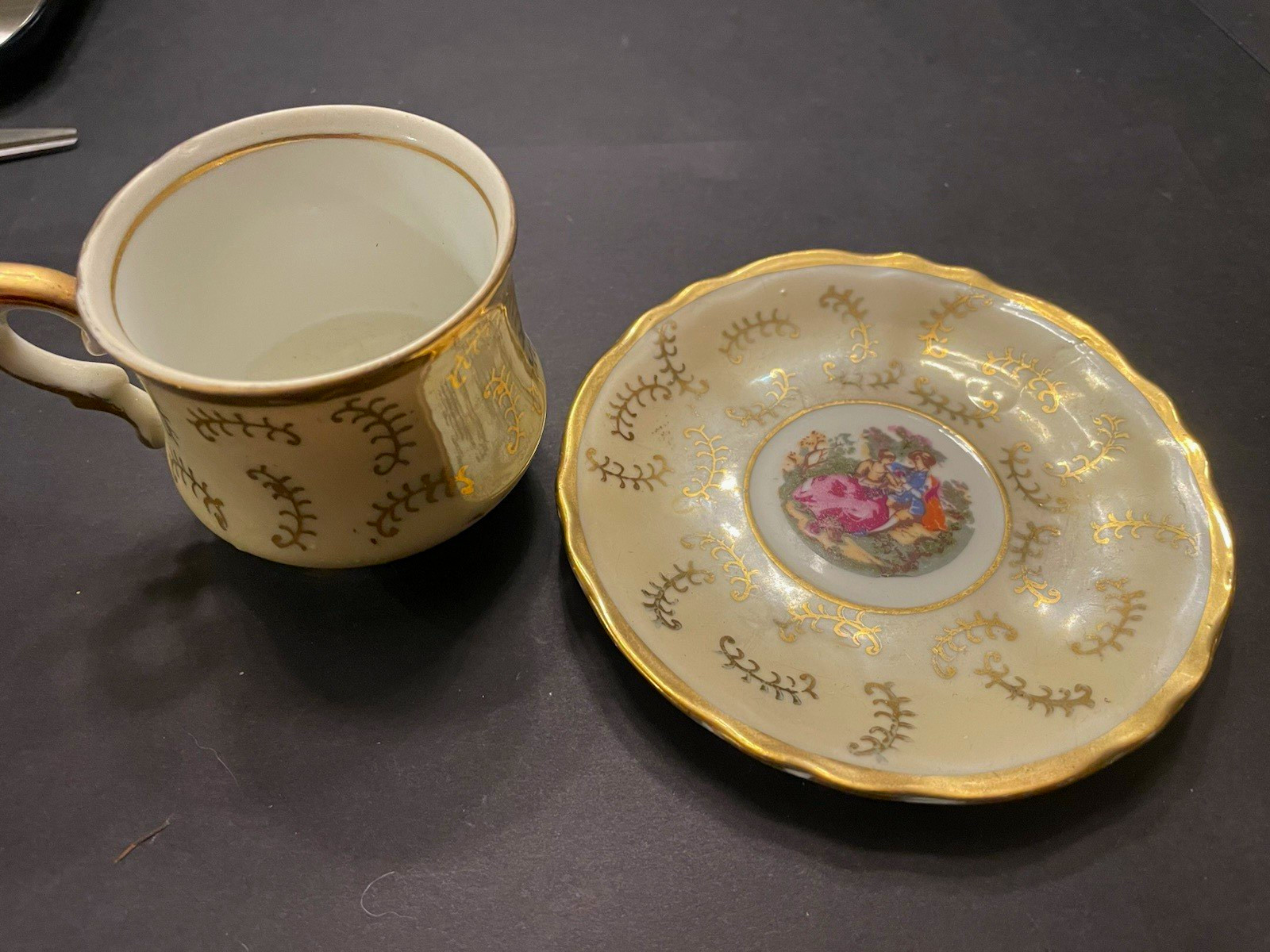 Vintage Royal Crown Japan Lusterware Teacup Saucer Fragonard Courting Couple