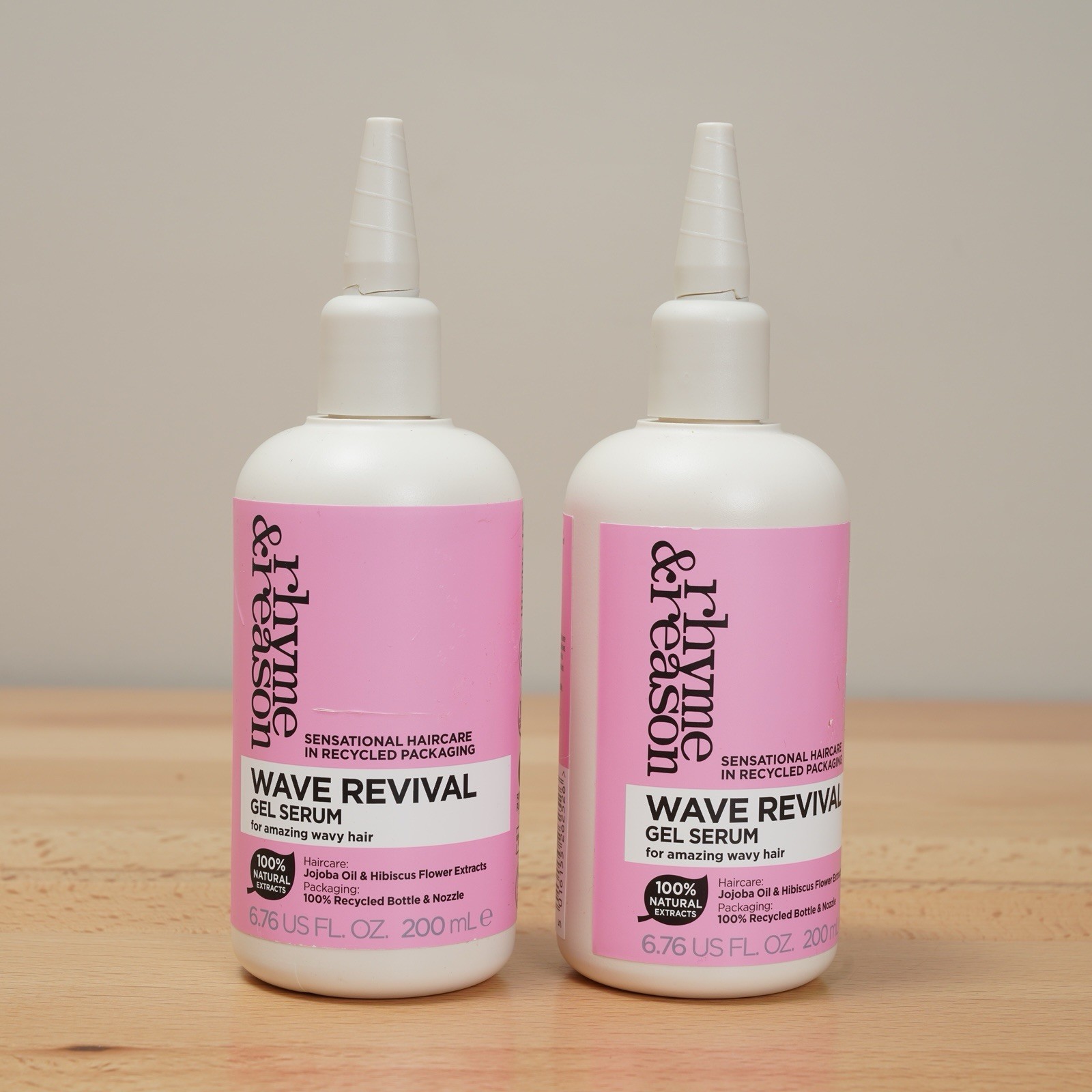 Revitalize your waves with Rhyme & Reason’s Wave Revival Gel Serum. Infused with