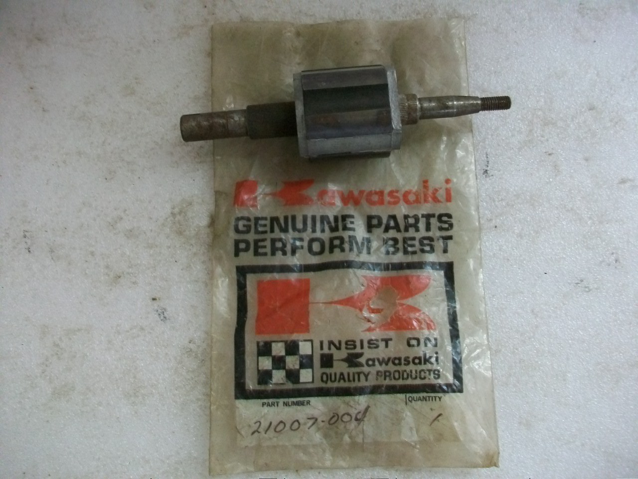 NOS New OEM 1967-1971 Kawasaki Rotor A1 250 A1SS A7 Avenger 21007-004 NOS New OEM 1967-1971 Kawasaki Rotor A1 250 A1SS A7 Avenger 21007-004