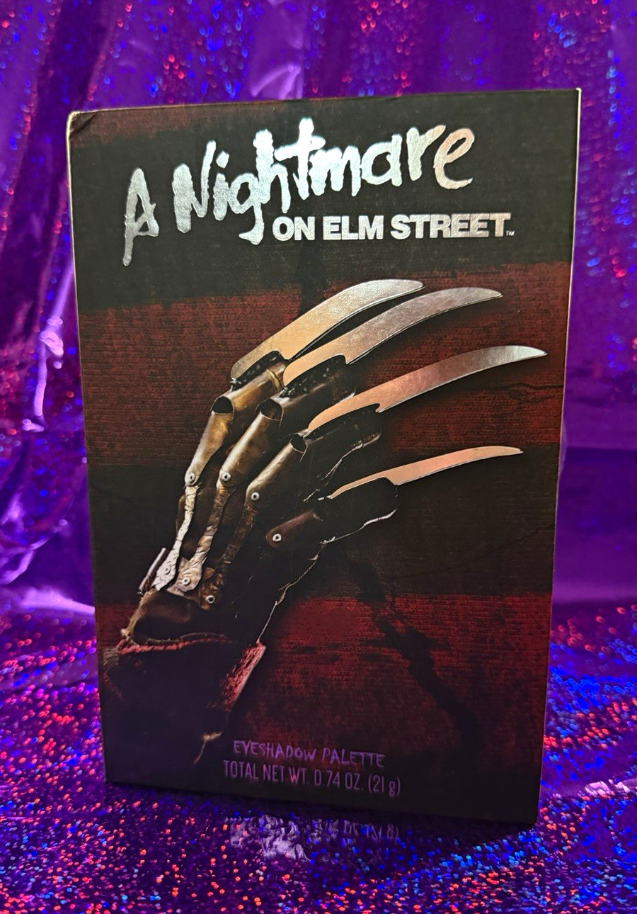 Taste Beauty A Nightmare on Elm Street Eyeshadow Palette w/Mirror 0.74oz