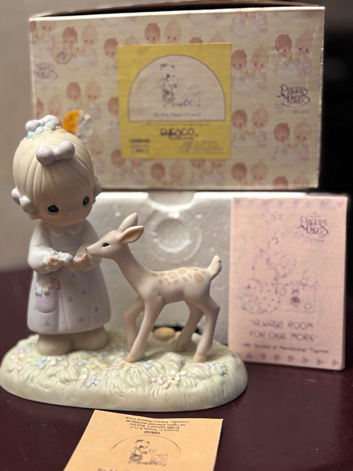 Precious Moments “To My Deer Friend” 1986 Porcelain Figurine Boxed Precious Moments “To My Deer Friend” 1986 Porcelain Figurine Boxed