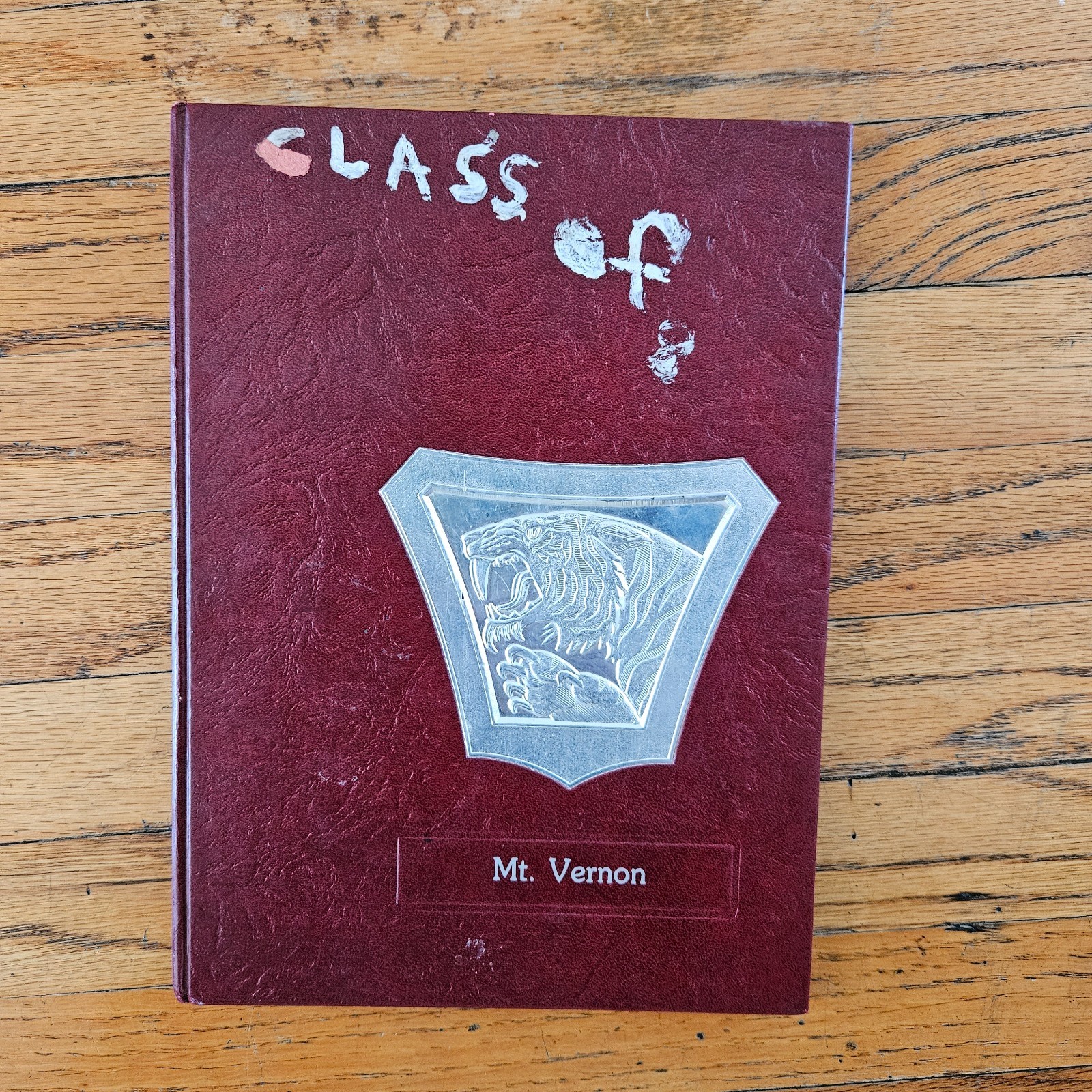 VINTAGE 1982 MT VERNON JUNIOR HIGH SCHOOL YEARBOOK, LOS ANGELES CA AFRICAN AMERI VINTAGE 1982 MT VERNON JUNIOR HIGH SCHOOL YEARBOOK, LOS ANGELES CA AFRICAN AMERI