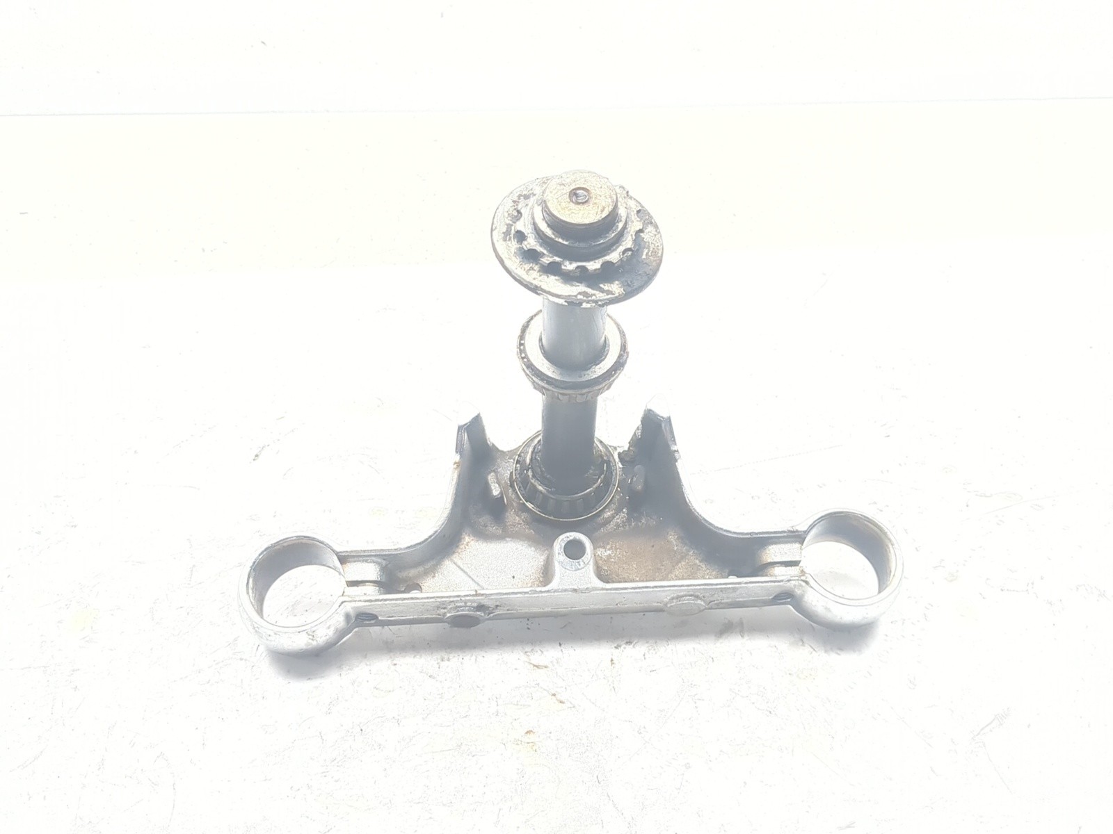00-06 Harley Softail FXST Front Lower Triple Tree Stem Clamp 45640-00
