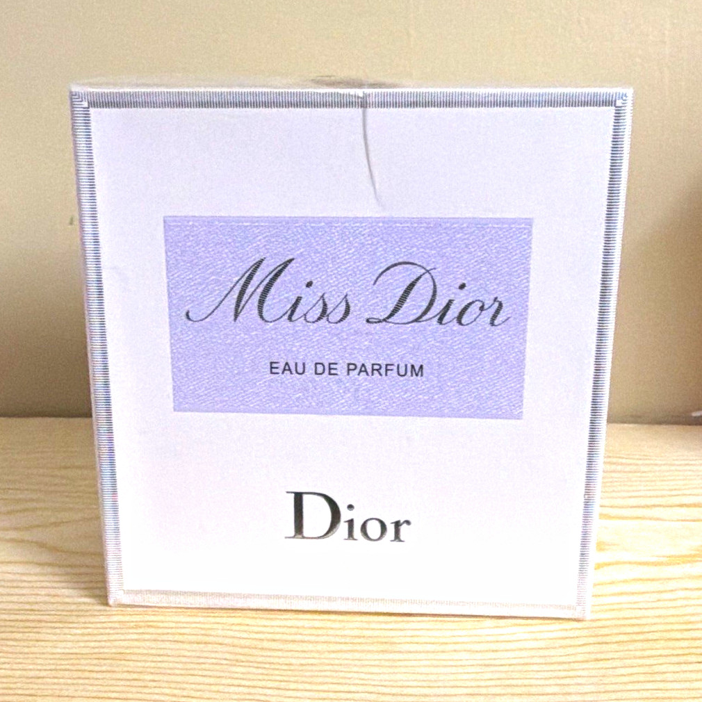 Dior Miss Dior Eau de Parfum Spray 100 ml Regular Size Women\'s Fragrance Dior Miss Dior Eau de Parfum Spray 100 ml Regular Size Women\'s Fragrance