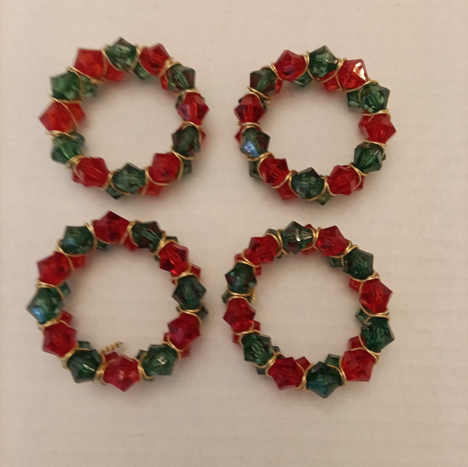 Vintage Artisan Made Gold Wire Wrapped Acrylic Red & Green Beaded Napkin Rings 4 Vintage Artisan Made Gold Wire Wrapped Acrylic Red & Green Beaded Napkin Rings 4