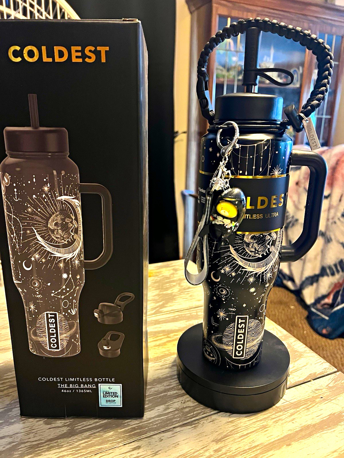 Coldest BNIB 46oz “The Big Bang” with “The Universe” Shaker Rocketship Charm