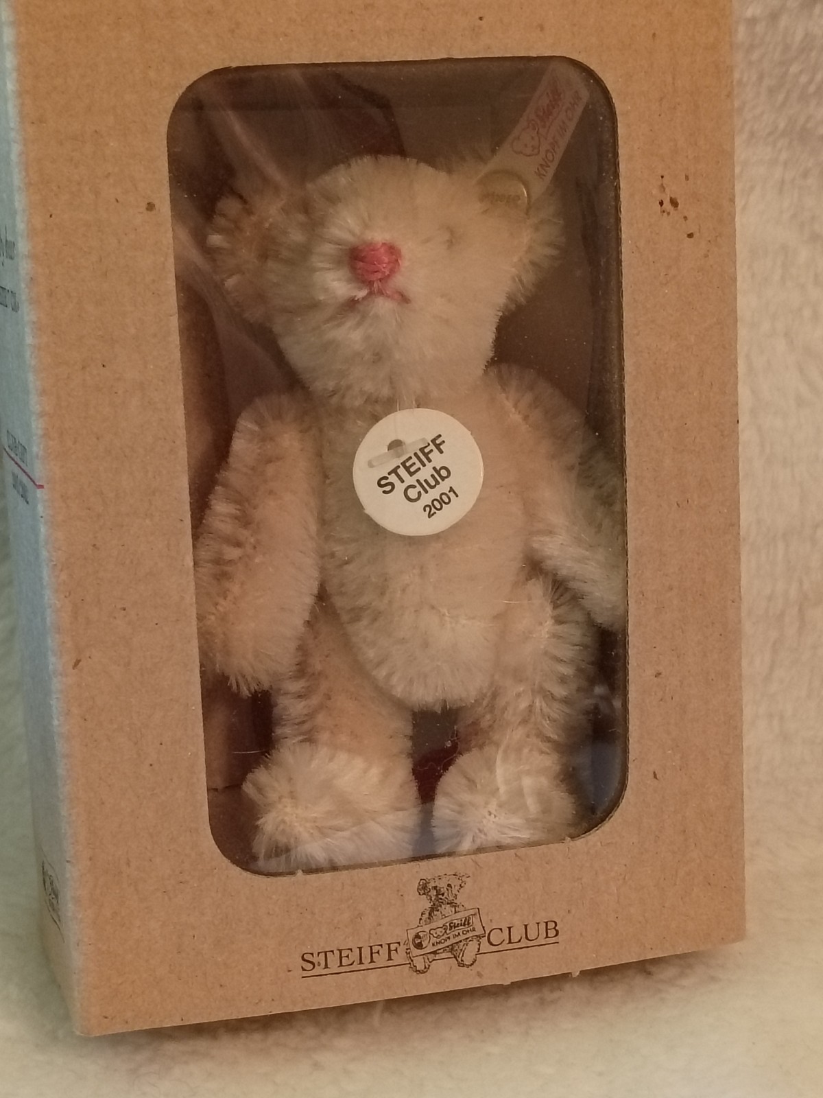 2001/2002 Steiff Club Mini White Mohair Bear